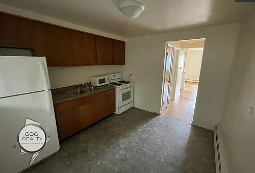 4827 West 31st! Great location for walkability! Photo 1