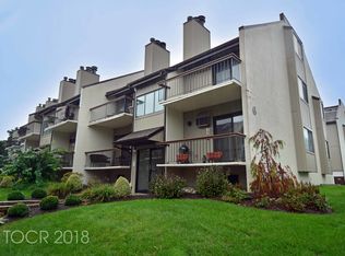 608 W Ridge Mews, Wood Ridge, NJ 07075