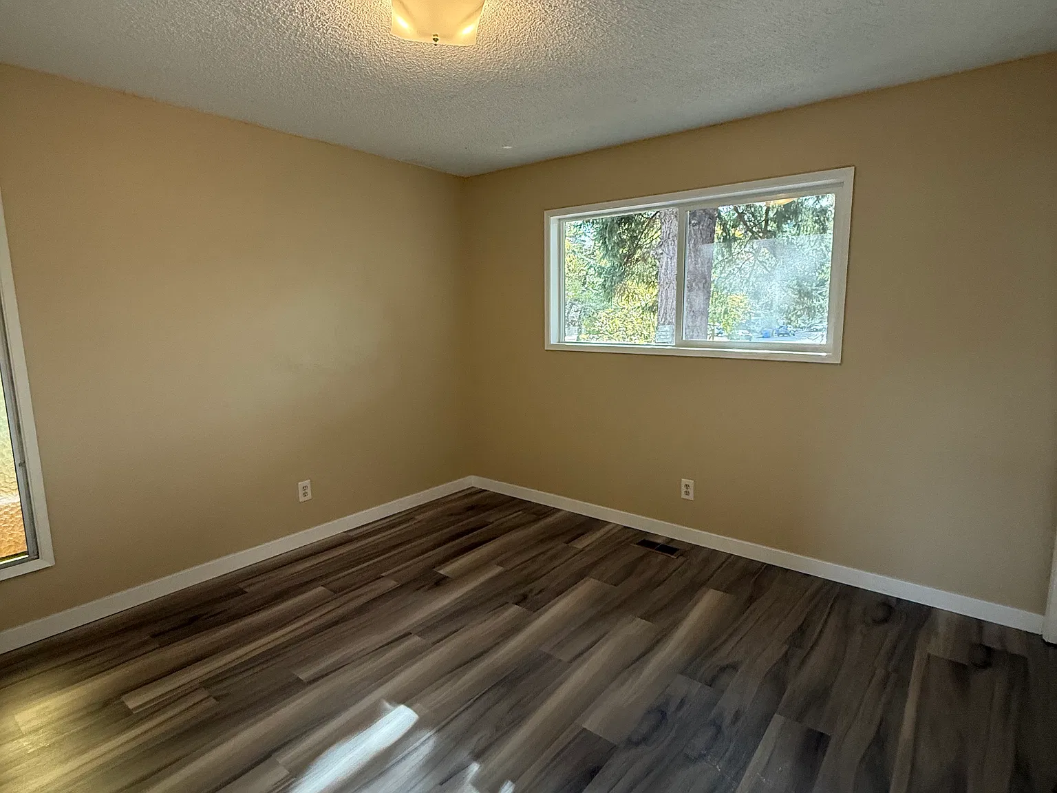 3 bed, 1604 sqft, $2,500 — Photo 4