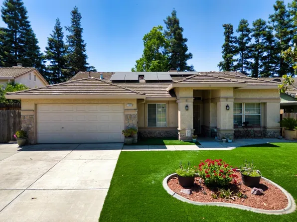 1355 E J St, Oakdale, CA 95361
