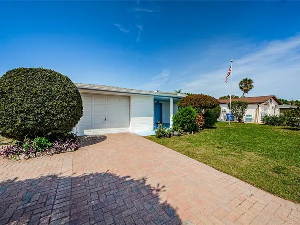 2633 Albion St, Holiday, FL 34691