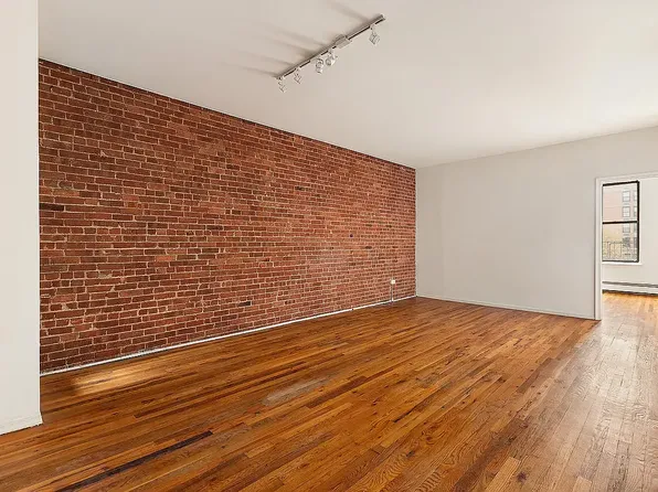 701 10th Ave APT 3F, New York, NY 10036