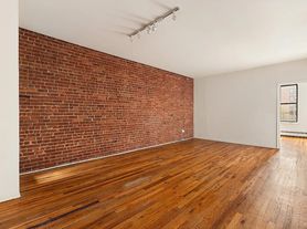 701 10th Ave, New York, NY