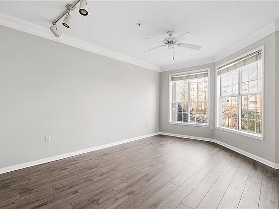 4th image of 4102 Westchester Rdg NE