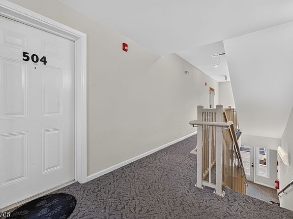 3rd image of 504 Altra Road