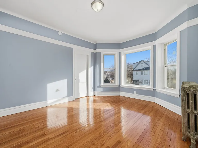 7442 S Langley Ave #2 — Photo 4