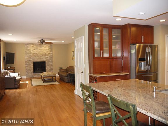 4th image of 9809 Fendale Ln