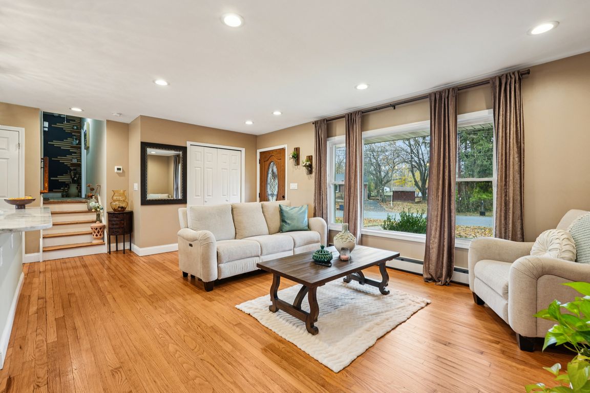 next background image