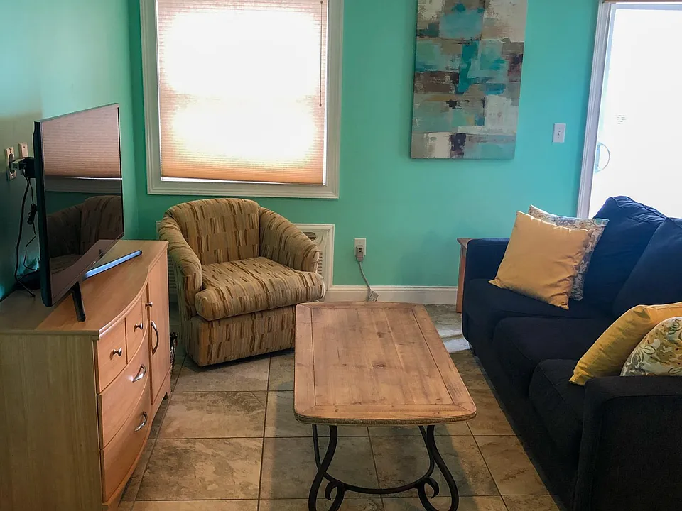 18 Ocean Blvd #12