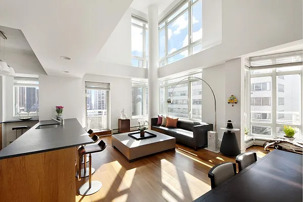 Rented by Manhattan Skyline | media 1