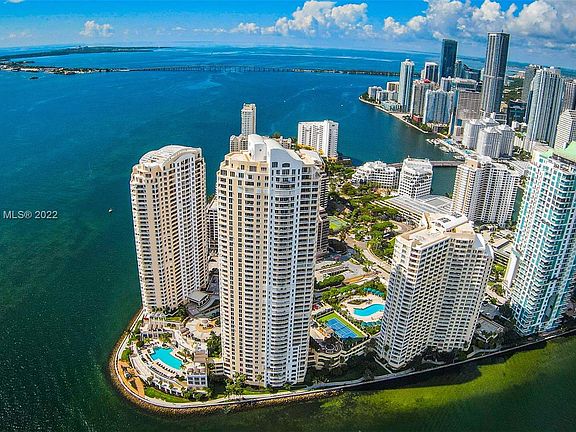 3rd image of 848 Brickell Key Dr APT 3301