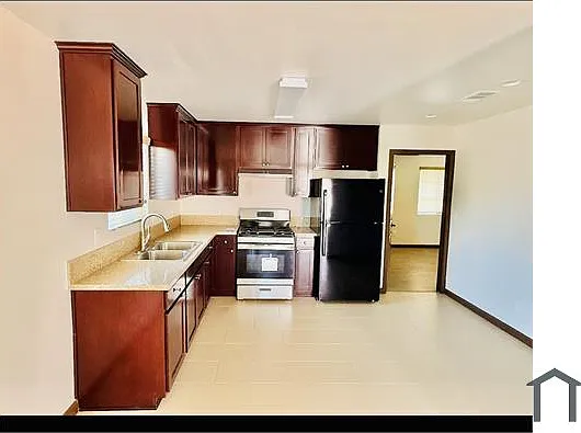 816 E 109th Pl — Photo 10