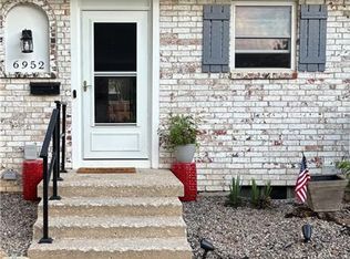 6952 NW Chapel Woods Ln, Kansas City, MO 64152