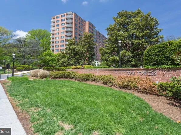 4201 Cathedral Ave NW APT 212E, Washington, DC 20016