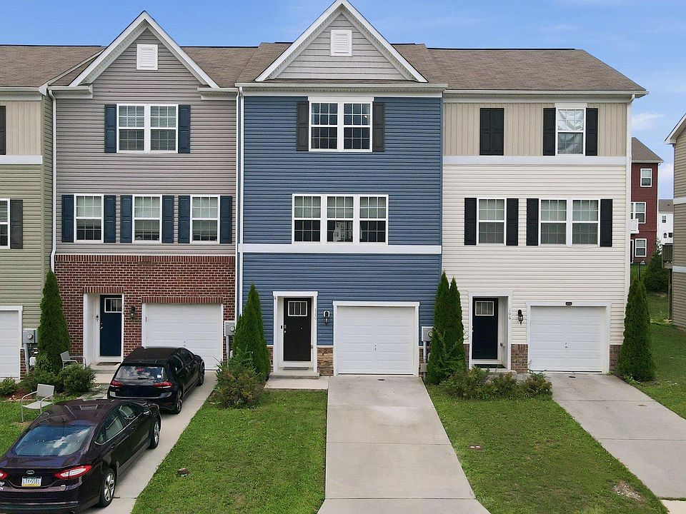 1st image of 110 Vespucci Ln