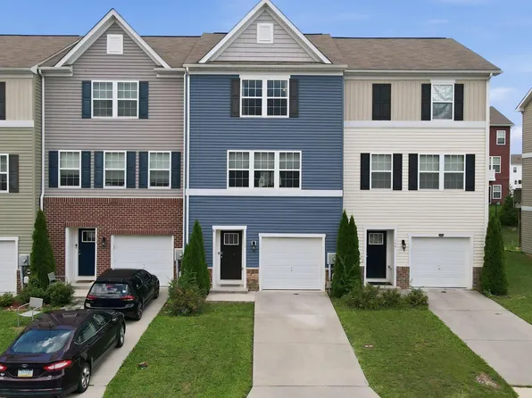110 Vespucci Ln, Martinsburg, WV 25404