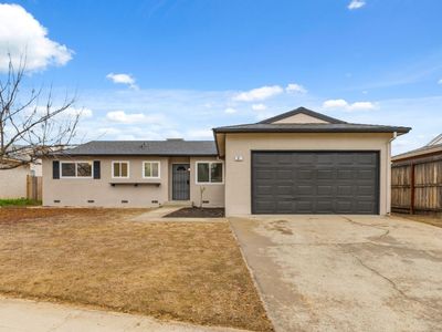 61 W Richert Ave, Clovis, CA, 93612