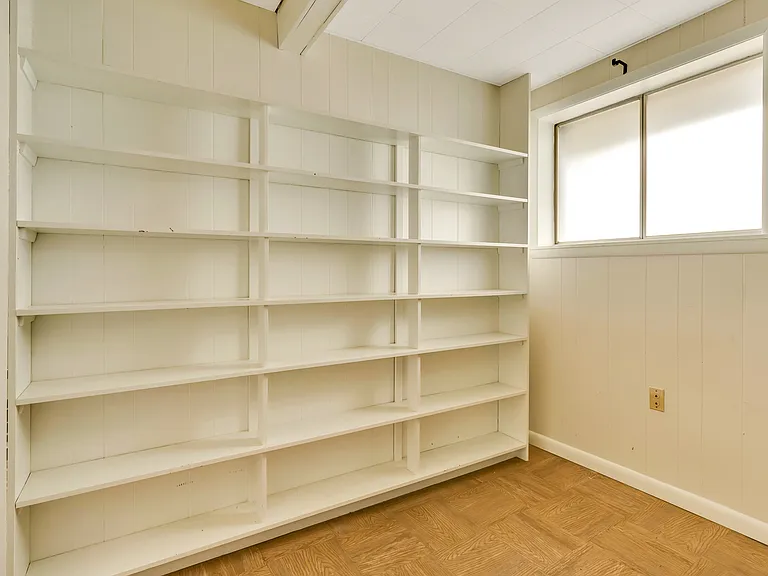 201 S Palisades Dr — Photo 17