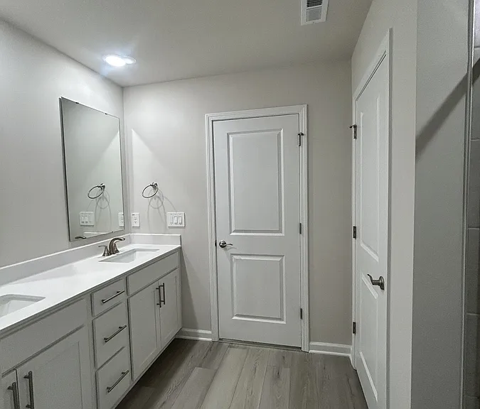 1033 Saint Lawrence Dr — Photo 12