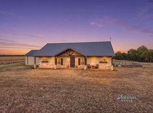 9118 Hall Rd, Iowa Park, TX 76367