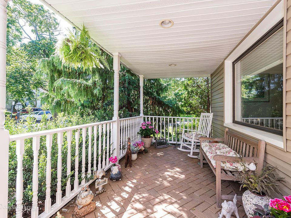 24 Erick Ave, Hewlett, NY 11557 Zillow