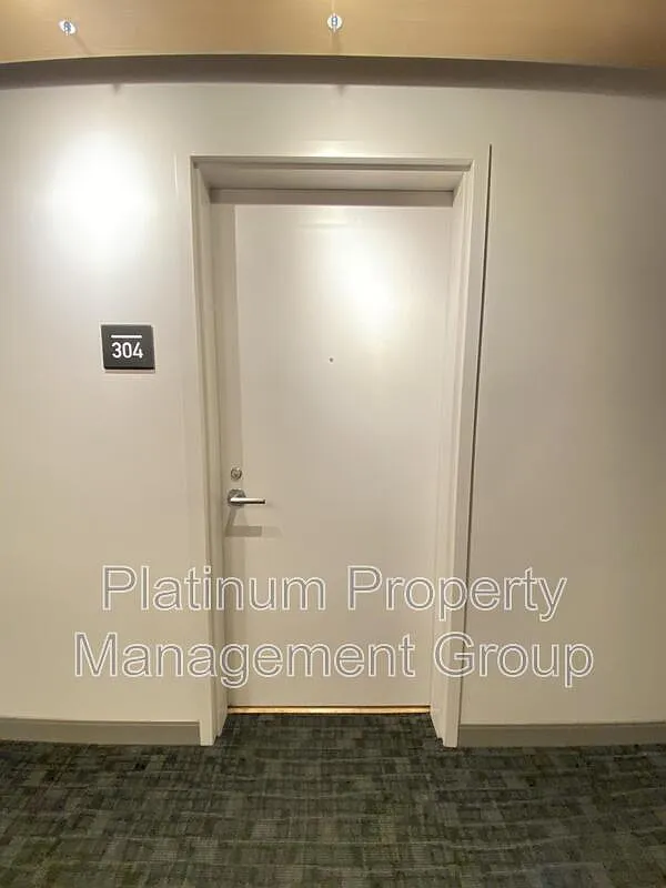 1 bed, 1.0 bath, 607 sqft, $1,700 — Photo 4