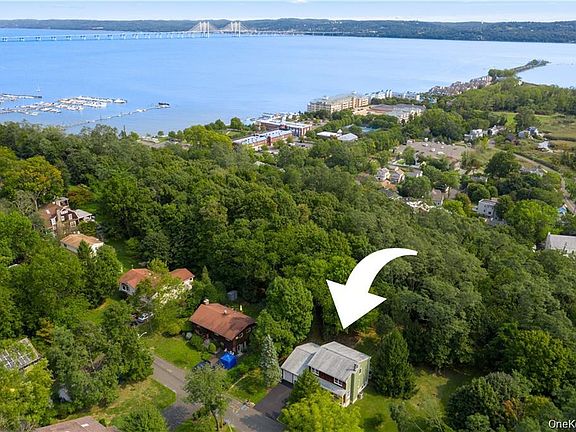 3rd image of 92 Piermont Place