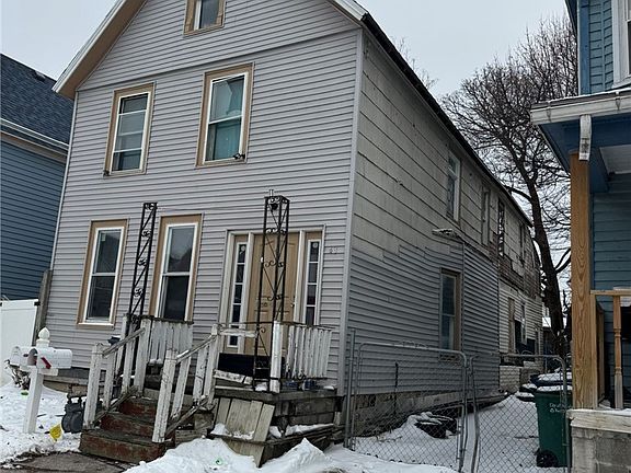 2nd image of 43 Boyd St