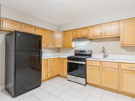5th image of 8912 Steven Dr APT 2f