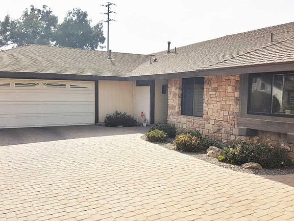 2nd image of 498 Deerhurst Ave