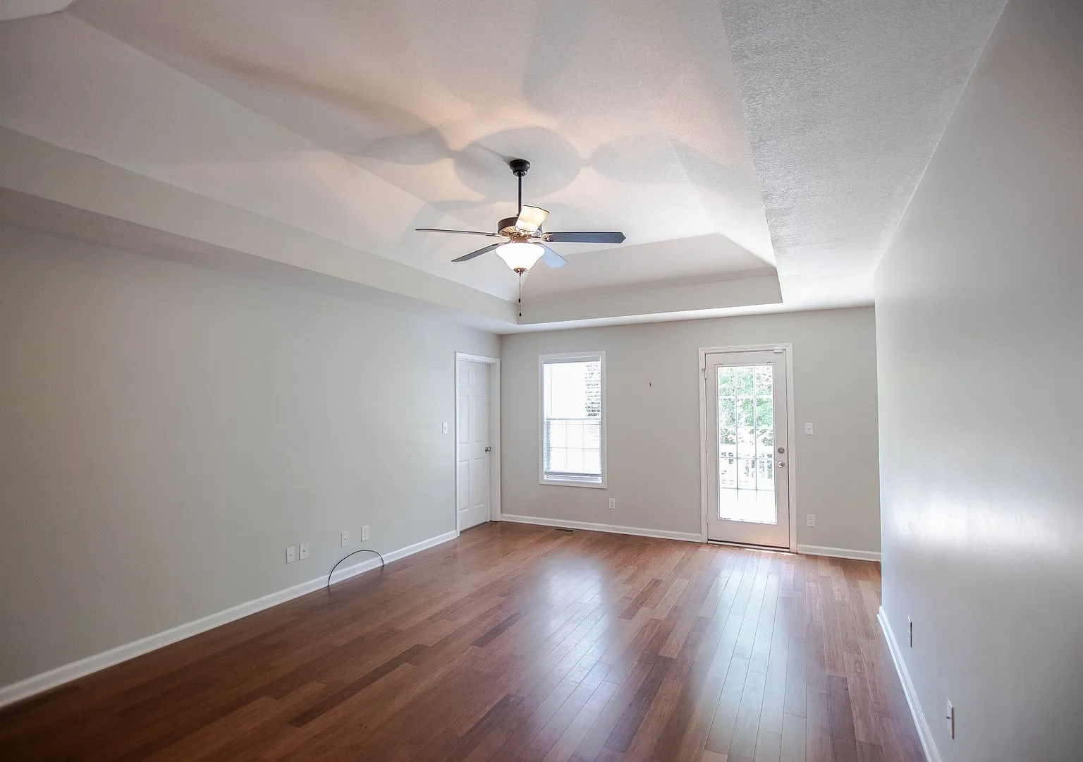 Pet Friendly Three Bedroom! — Photo 3