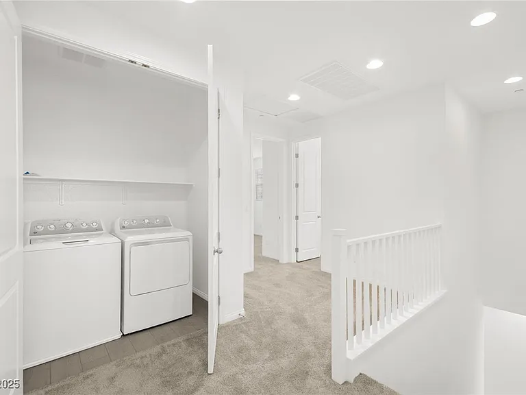 10140 Gabby Glen St — Photo 13