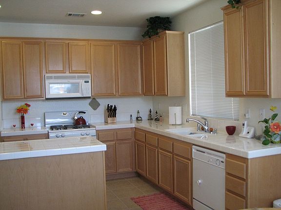 Kitchen with island