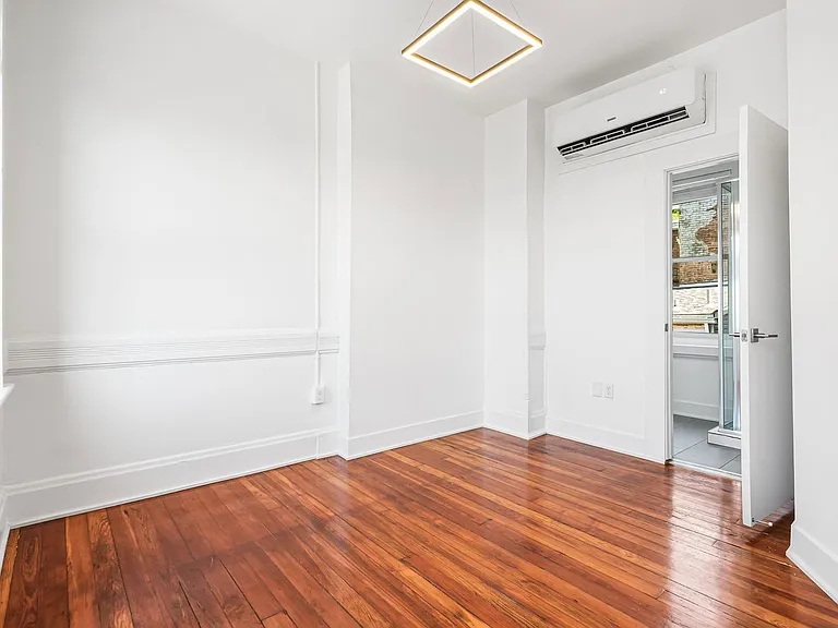 150 E Clifton Ave #1 — Photo 6