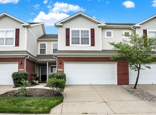 10901 Lemongrass Dr, Zionsville, IN 46077