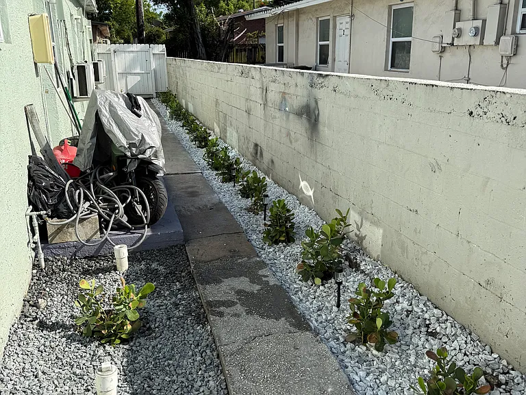 2122 NW 7th Ct #1 — Photo 6