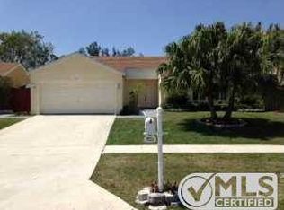 9951 Robins Nest Rd, Boca Raton, FL 33496