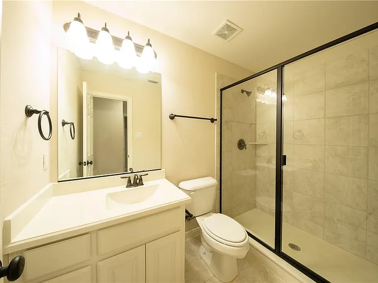 879 Grassy Shore Ct — Photo 14