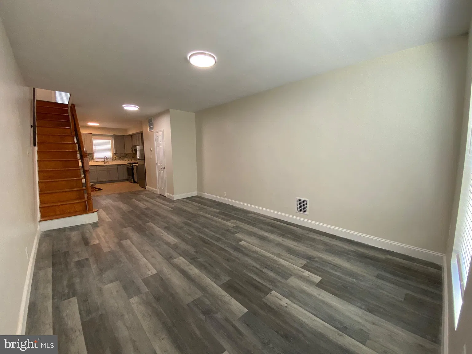 3 bed, 1.5 bath, 1625 sqft, $1,950 — Photo 2
