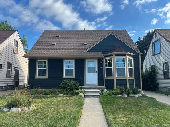 1532 Champaign Rd, Lincoln Park, MI 48146