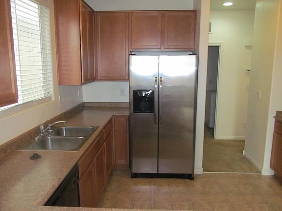 4th image of 8829 Autumn Teal Ave