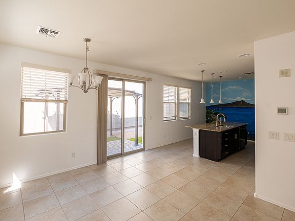 5th image of 216 N 56th Pl