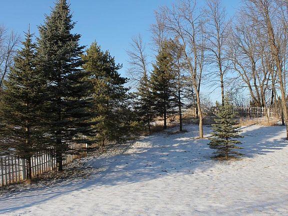 4th image of 9439 Circle Dr NW