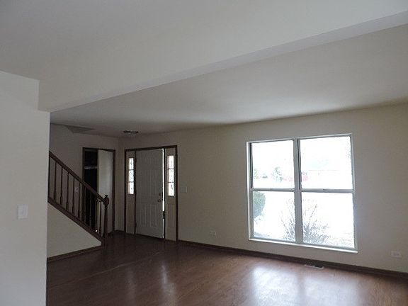 2nd image of 411 Vana Dr