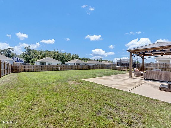 4th image of 824 Delta Court
