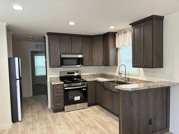 410 Barrington Rd Lot 67, Wauconda, IL 60084