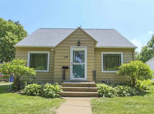 122 Forest Ave, Waterloo, IA 50702