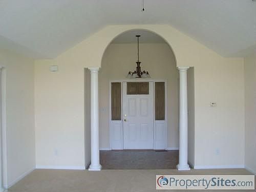 2nd image of 2531 Oak Dr