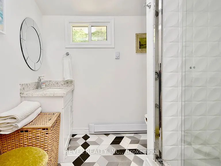 39 Domar Rd — Photo 21