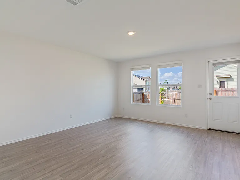 4109 Cataract Cir — Photo 10